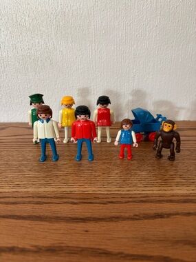 Vintage PLAYMOBIL Geobra Classic Play Figures Toy Set 70s 80s